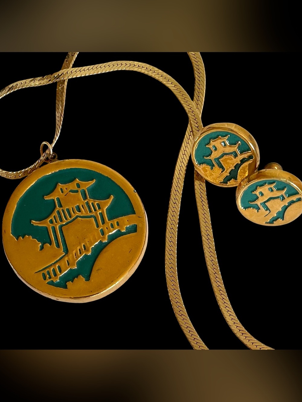 Vintage Mid-Century Asian Inspired Necklace And Screwback Earrings Set
